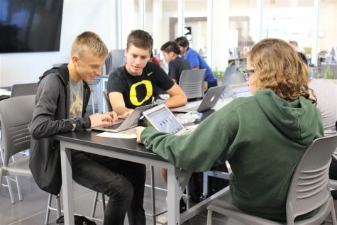 Olathe West 21st Century Academies Offer Hands-On Opportunities
