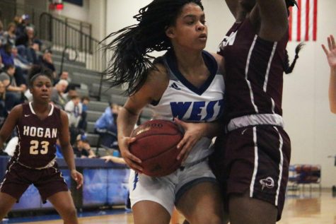 Girls Basketball on Four Game Winning Streak