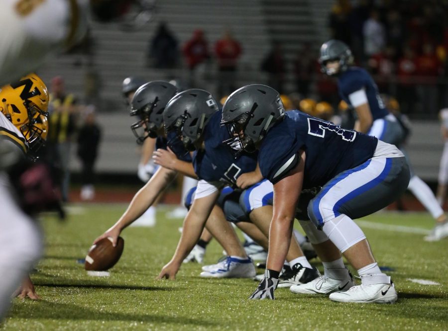 Football+Faces+Mill+Valley+in+Regional+Round+of+State+Playoffs