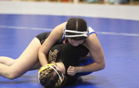Girls Wrestling Season Continues Amidst Injuries