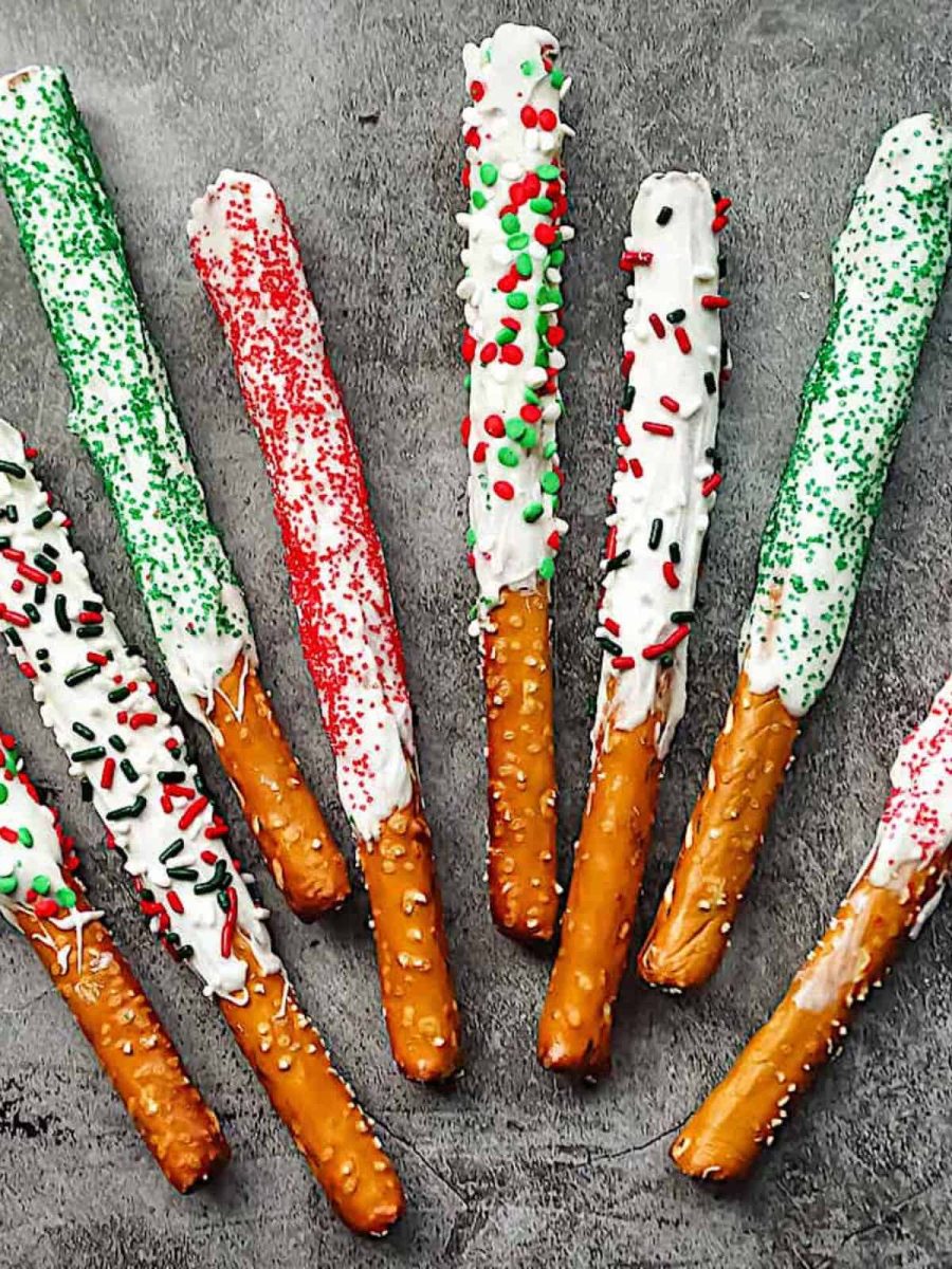 Christmas Chocolate Covered Pretzel Rods