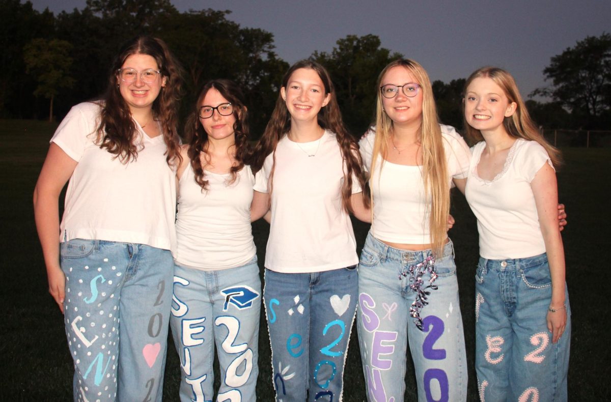 From left, Hayden Walker, Ellie Johnson, Joslyn Hasty, Kylie Beek and Hope Wright smiling for a group photo.
