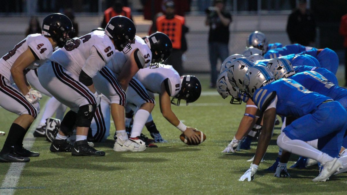 Owls Edge Out Lawrence in Close Game